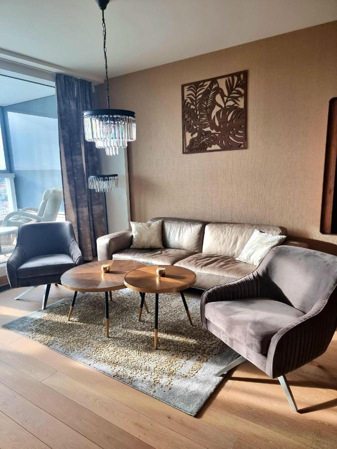Majestic Golden View Apartment Bratislava Exterior photo